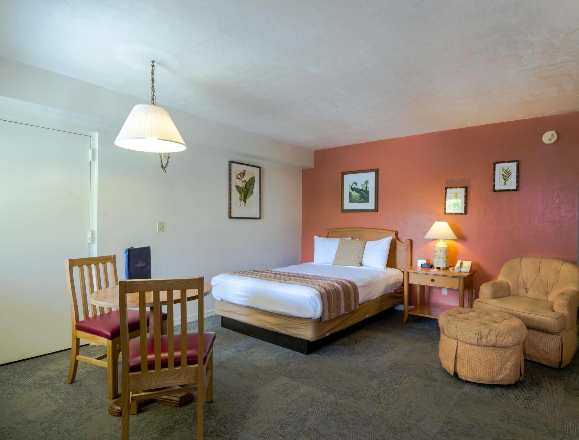 Oyo Waterfront Hotel- Cape Coral Fort Myers, Fl Exterior foto